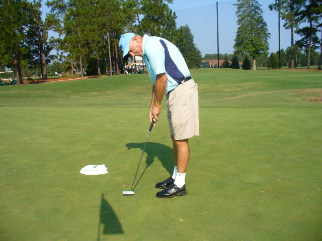 2007/09(Sept)/02(Pinehurst-Rossie-Camera)/640x480_2006-09-27 16-18-05.JPG